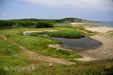 Plage de Sinémoretz avec la dune séparant la rivière Véleka, littoral sud