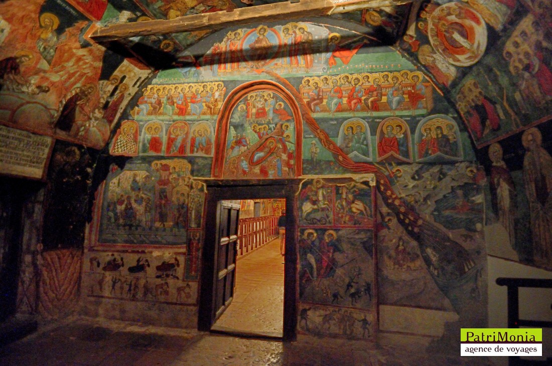 Le narthex Arbanassi, Église de la Nativité