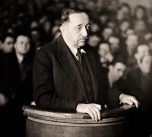 Le professeur Bogdan Filov, père de l'archéologie bulgare, devant le Tribunal populaire Les victimes des Tribunaux populaires communistes en Bulgarie