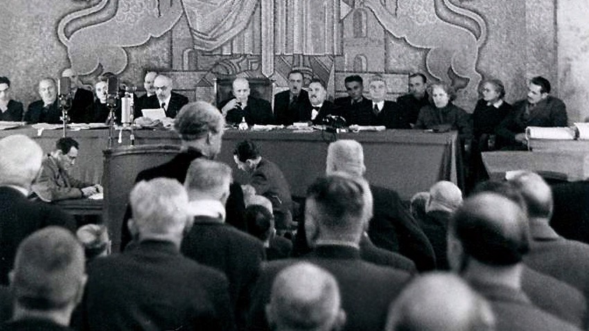 Session de travail du Trubunal populaire Les victimes des Tribunaux populaires communistes en Bulgarie
