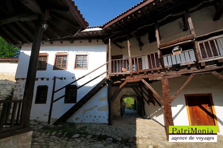 Origines Monastère de Rojen